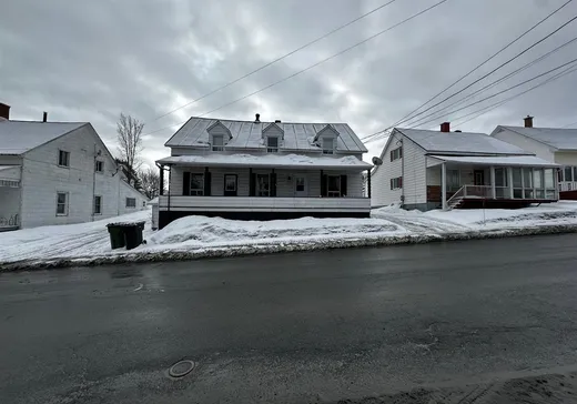 Duplex à vendre - 666-668 15e Rue, Saint-Zacharie, G0M2C0