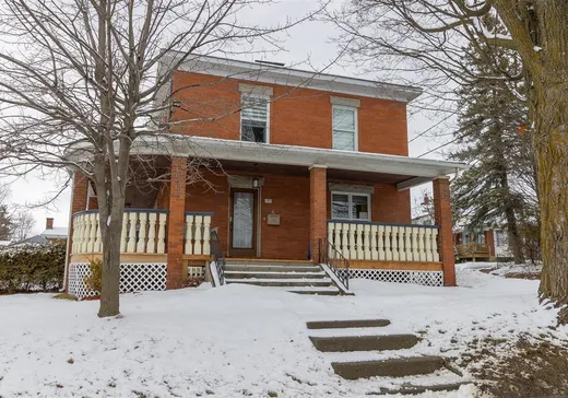 Duplex à vendre - 10Z Rue Cleveland, Coaticook, J1A2N4