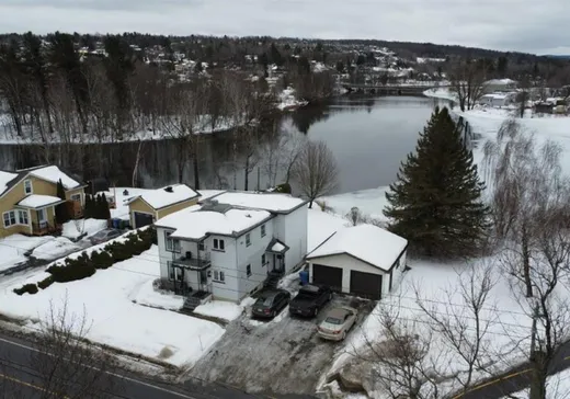 Duplex à vendre - 446-448 Rue St-Patrice E., Magog, J1X1V4