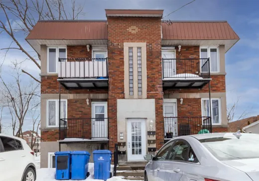 5-Plex à vendre - 30 Boul. Desjardins E., Sainte-Thérèse, J7E1C1