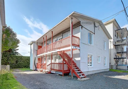 4-Plex à vendre - 84-90A Rue St-Laurent, Beaupré, G0A 1E0