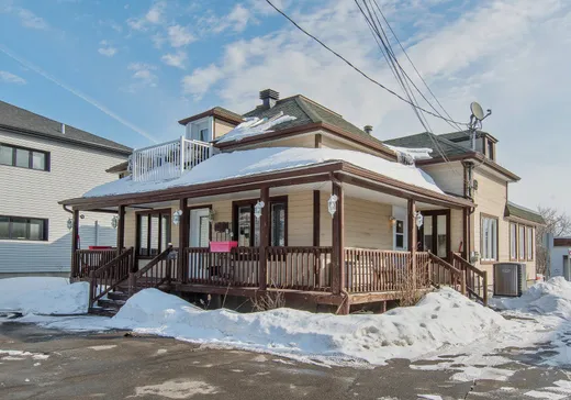Duplex à vendre - 356-356A Rue Notre-Dame, Charlemagne, J5Z1J2
