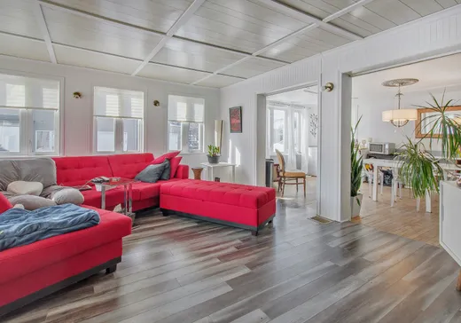 Duplex à vendre - 356-356A Rue Notre-Dame, Charlemagne, J5Z 1J2