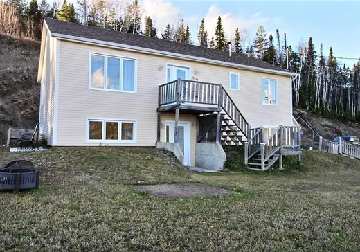 Duplex à vendre - 802 Boul. de St-Majorique, Gaspé, G4X6T2