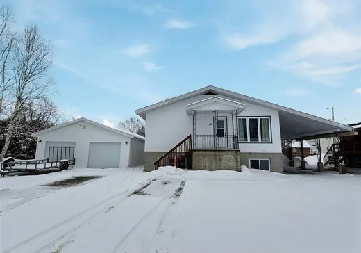 Duplex à vendre - 25 Av. MacDonald, Rouyn-Noranda, J9X1A3