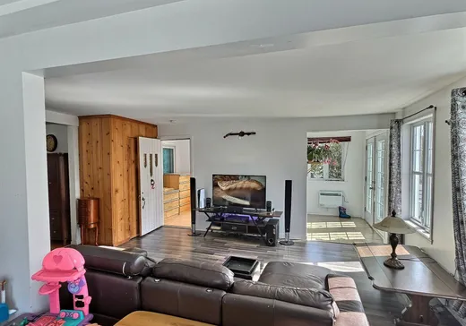 5-Plex à vendre - 811-813 Mtée Alouette, Sainte-Agathe-des-Monts, J8C 2Z7