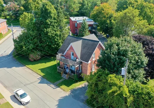 Duplex à vendre - 57-59 Rue Market, Pointe-Claire (Île de Montréal), J0B2H0