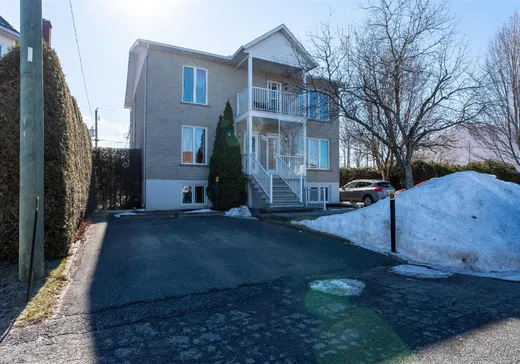 Triplex à vendre - 1080 1re Allée, Drummondville, J2A 2H8