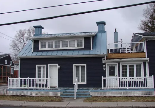 Duplex à vendre - 701-705 4e Rue, Saint-Jean-sur-Richelieu, J2X 3N3