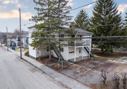 Triplex for sale - 303-307 Rue Hall, Magog, J1X2V3