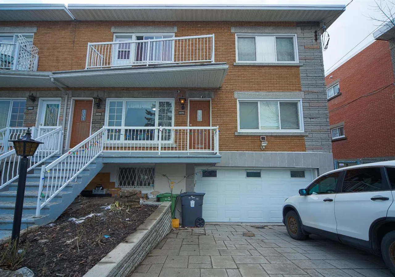 Duplex à vendre - 1696-1698 Rue Couvrette, Montréal (Saint-Laurent), H4L 4T8