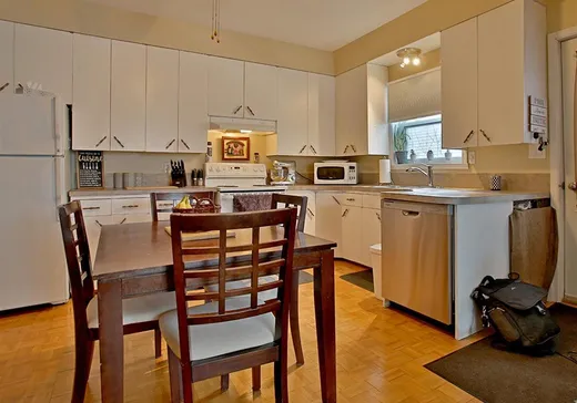 4-Plex à vendre - 413-415 Rue St-Joachim, Coaticook, J1A 2L6