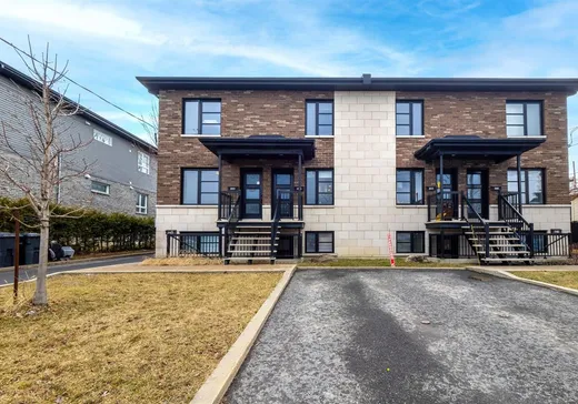 Triplex à vendre - 3969-3973 Rue Mance, St-Hubert, J4T2K4