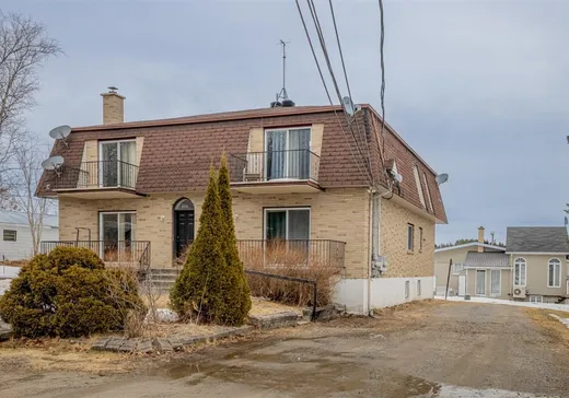 5-Plex for Sale - 382 Rue des Érables, St-Ubalde, G0A 4L0