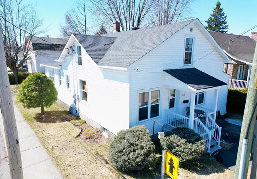 Duplex for sale - 1150 Rue St-Rodolphe, Drummondville, J2B5A2
