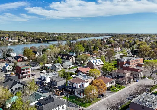 Triplex for Sale - 76-80 Rue St-Jean-Baptiste, Beloeil, J3G 2V1