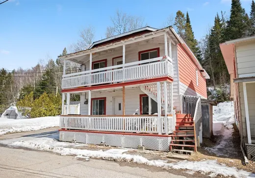 Duplex for sale - 34-36 Rue Ste-Jeanne-d'Arc, Mont-Blanc, J0T2G0