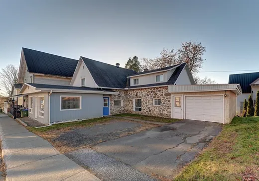 Triplex à vendre - 289A-289B Rue Principale, Mansonville, J0E 1X0
