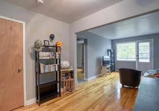 Triplex for Sale - 6877 Rue Hochelaga, Montreal (Mercier/Hochelaga-Maisonneuve), H1N 1Y5