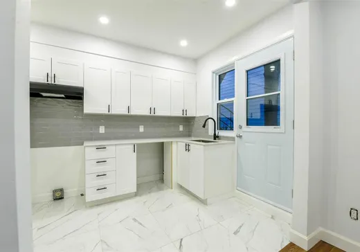 Duplex for Sale - 1001-1003 Av. Ball, Montreal (Villeray), H3N 1J9