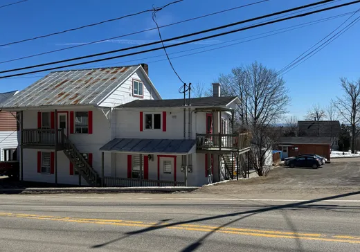 Triplex for sale - 255-265 Côte Bellevue, La Malbaie, G5A3A8