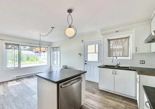 Duplex à vendre - 8-10 Rue Bousquet, Saint-Charles-Borromée, J6E 2E1
