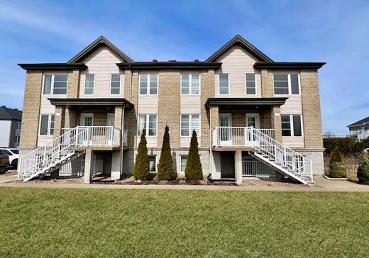 Triplex à vendre - 115A-115C Mtée de St-Sulpice, Saint-Sulpice, J5W4L3