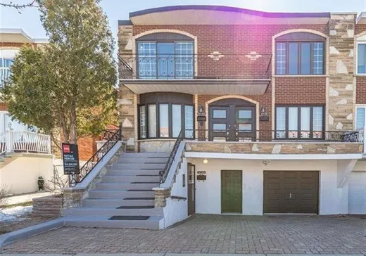 Triplex for sale - 8156A-58 Rue Lévis-Sauvé, Montreal (LaSalle), H8P3J7