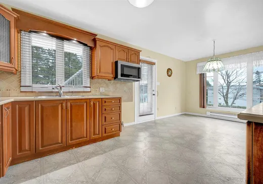 Triplex for Sale - 623-627 Rue Beaulne, Sainte-Agathe-des-Monts, J8C 2Y2