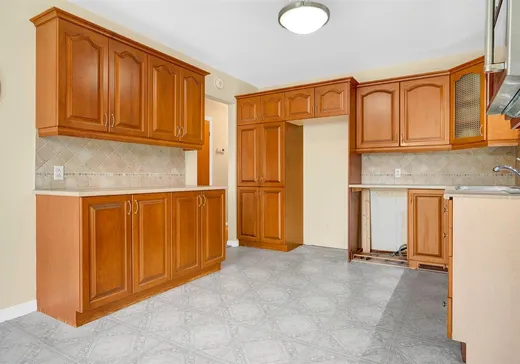 Triplex for Sale - 623-627 Rue Beaulne, Sainte-Agathe-des-Monts, J8C 2Y2