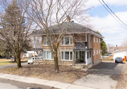 4-Plex à vendre - 575-581 Rue St-Jacques O., Plessisville, G6L4Y3