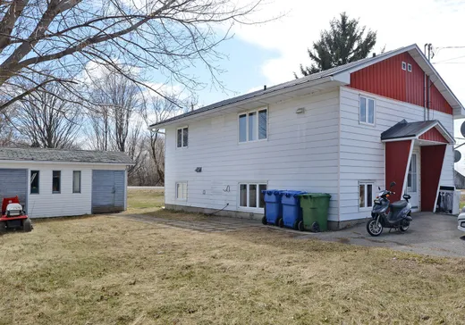 Duplex for Sale - 8-10 Rue Adrien, Saint-Stanislas-de-Kostka, J0S 1W0