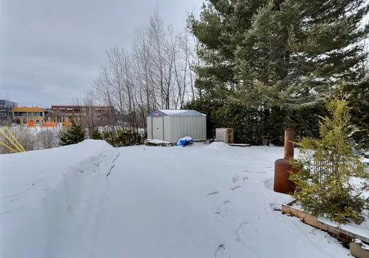 Triplex for Sale - 240-250 Rue Cadillac, Amos, J9P 3K3