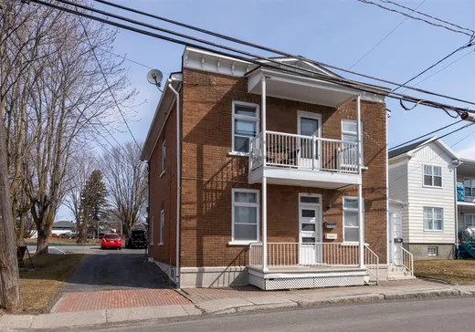 Duplex for sale - 103-105 Av. des Cascades, Beauport, G1E2L2
