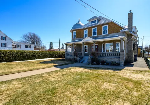 4-Plex à vendre - 501-504 8e Rue, Grand-Mere, G9T 4K4