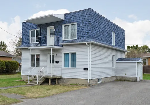 Duplex à vendre - 81-81A Rue Santoire, Salaberry-de-Valleyfield, J6S2X3
