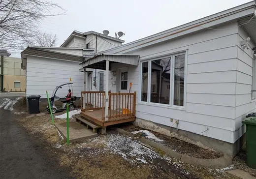 Triplex à vendre - 2073-2077 Av. St-Laurent, Plessisville, G6L 2R4