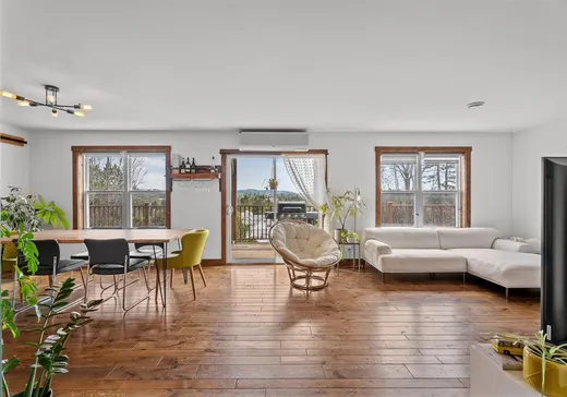 Triplex à vendre - 144-148 Rue Bellevue, Huberdeau, J0T 1G0
