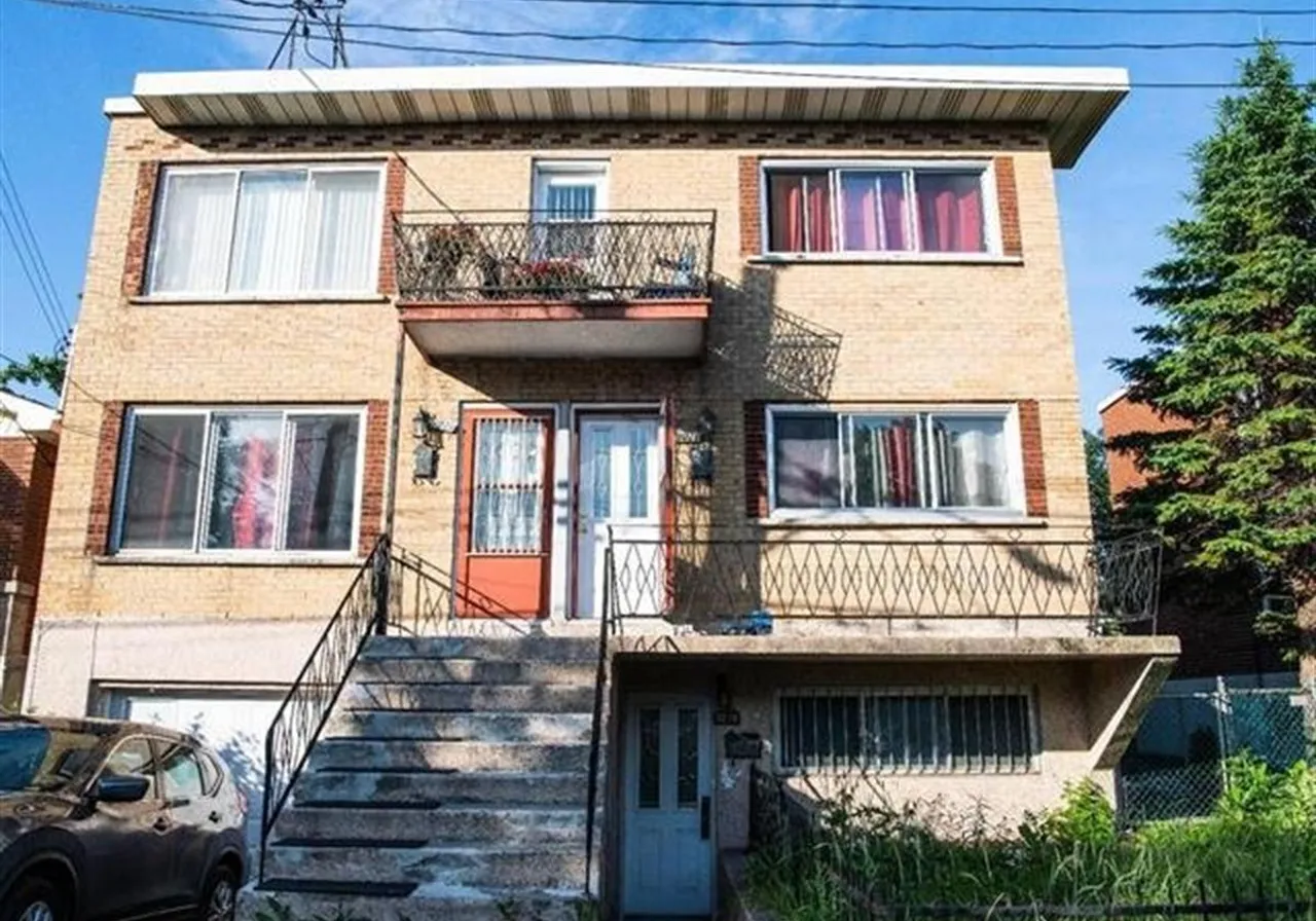 Triplex à vendre - 9074-9078 Rue D'Iberville, Montréal (Villeray), H1Z 2P9