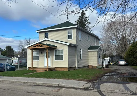 Duplex for sale - 123 Rue Principale, Grenville, J0V1J0