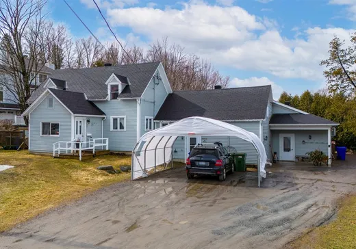 Duplex for Sale - 17 Ch. de Magoon Point, Canton De Stanstead, J0B 1T0