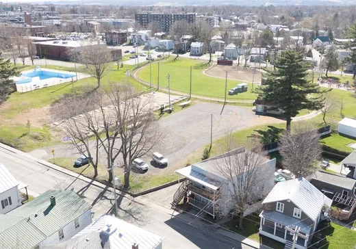 4-Plex à vendre - 44-44C Rue de l'Académie, Victoriaville, G6P 3M2