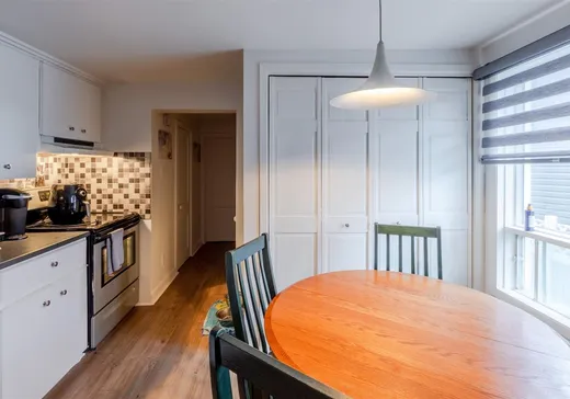 4-Plex à vendre - 44-44C Rue de l'Académie, Victoriaville, G6P 3M2