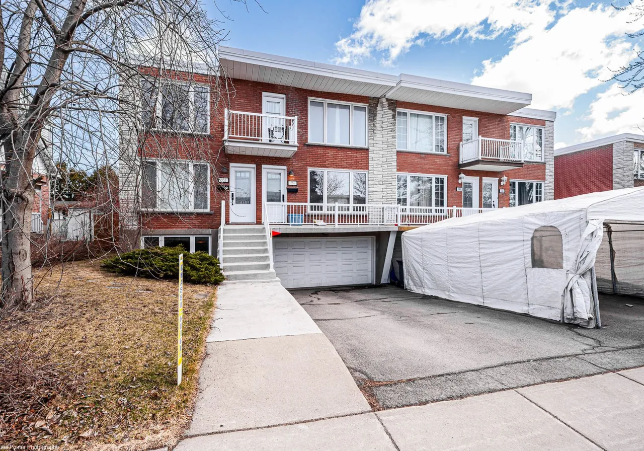 Triplex for Sale - 351 Boul. Laval (351-353), Laval (Laval-des-Rapides), H7N 3W1