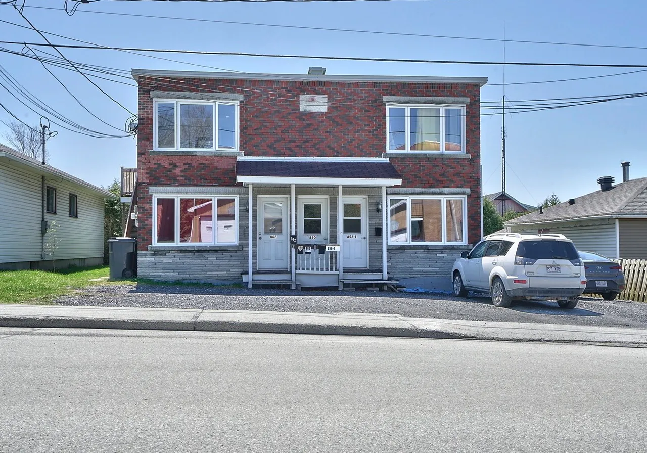 4-Plex for Sale - 856-862 Rue de la Ste-Famille, Fleurimont, J1E 1T7