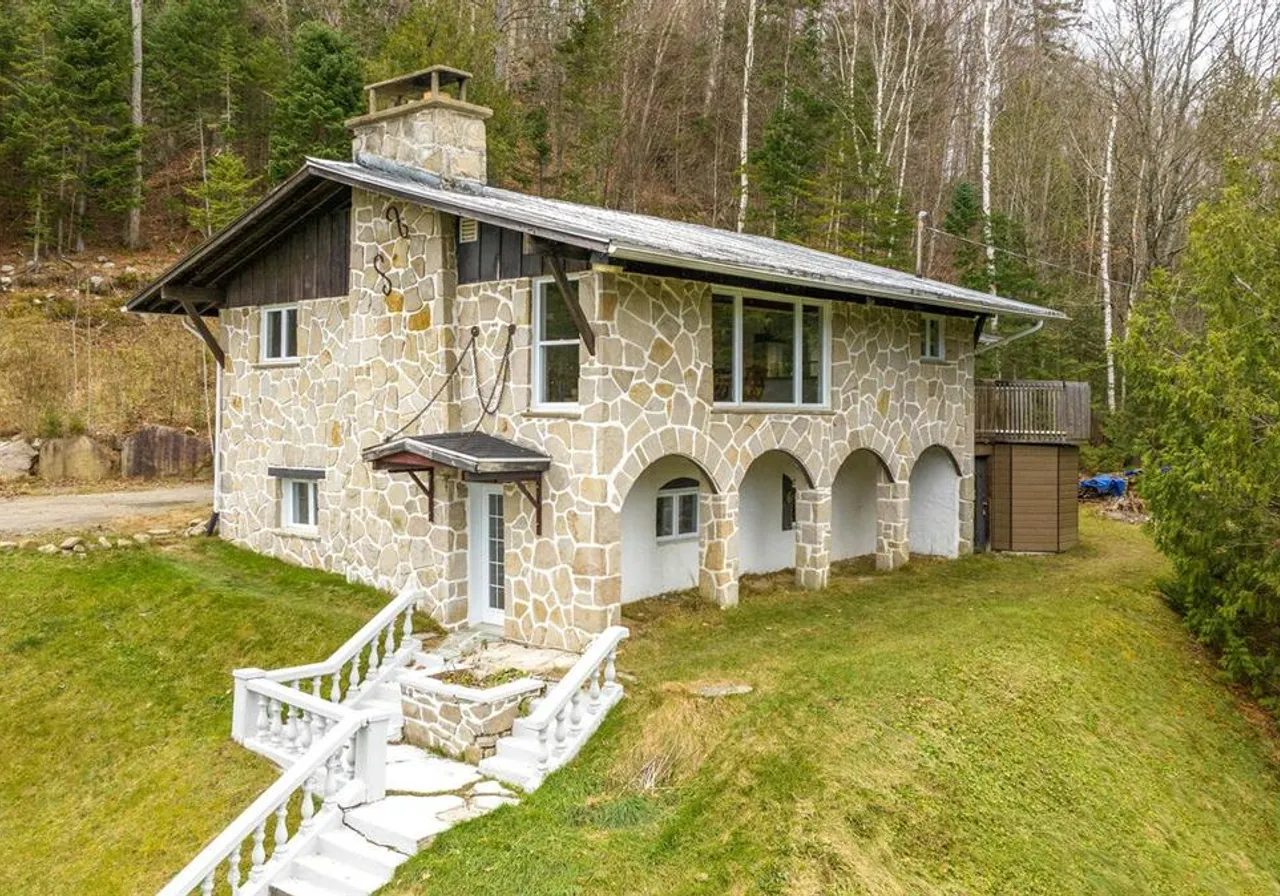 Duplex for Sale - 2659Z-2661Z Ch. du Village, St-Adolphe d'Howard, J0T 2B0