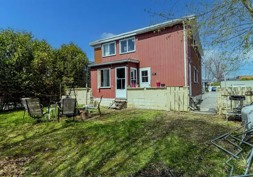 Triplex for Sale - 588-592 Rue Douville, Granby, J2G 3J7
