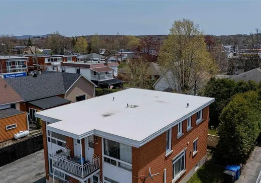 Triplex for Sale - 588-592 Rue Douville, Granby, J2G 3J7
