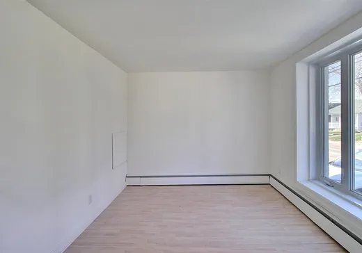 Duplex for Sale - 39 Rue de l'Hôtel-de-Ville, Warwick, J0A 1M0