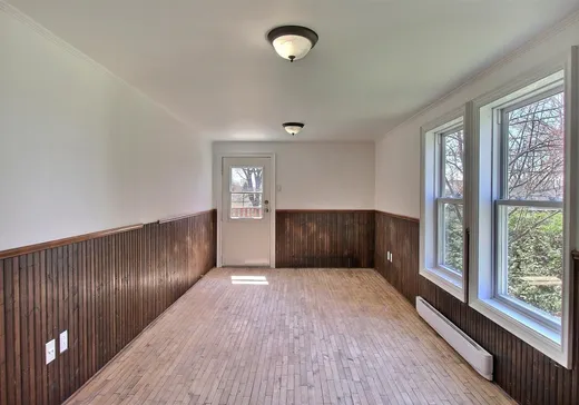 Duplex for Sale - 39 Rue de l'Hôtel-de-Ville, Warwick, J0A 1M0